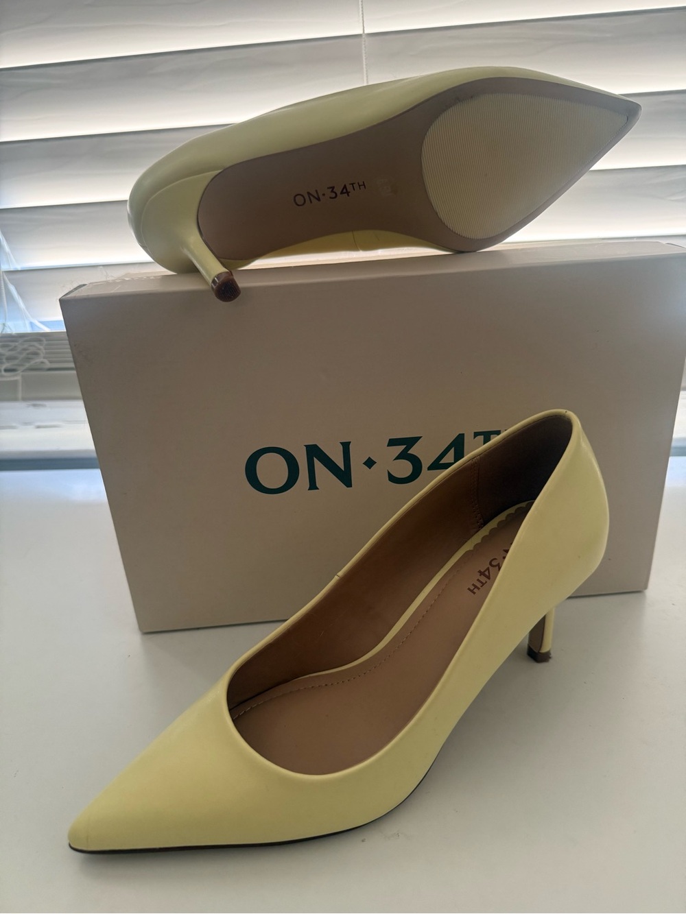 Mariahh Pointed-Toe Stiletto Heel Pumps